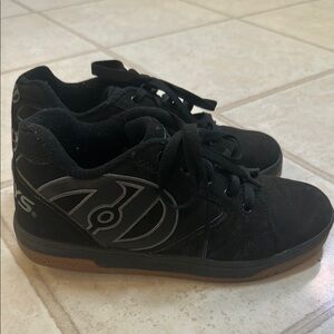 Heelys Black and Brown Sneakers with Suede Finish